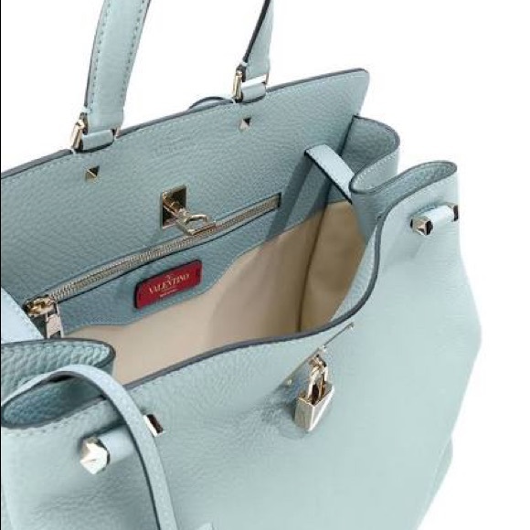 Valentino Garavani Joylock Leather Shoulder Bag - Picture 6 of 7